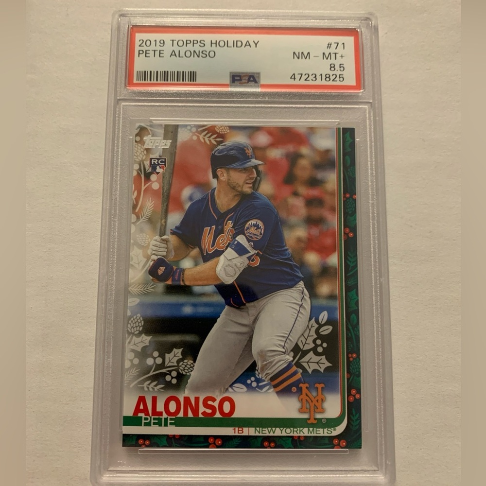2019 Topps Holiday Pete Alonso Rookie Card Mets PSA 8.5 POP 31